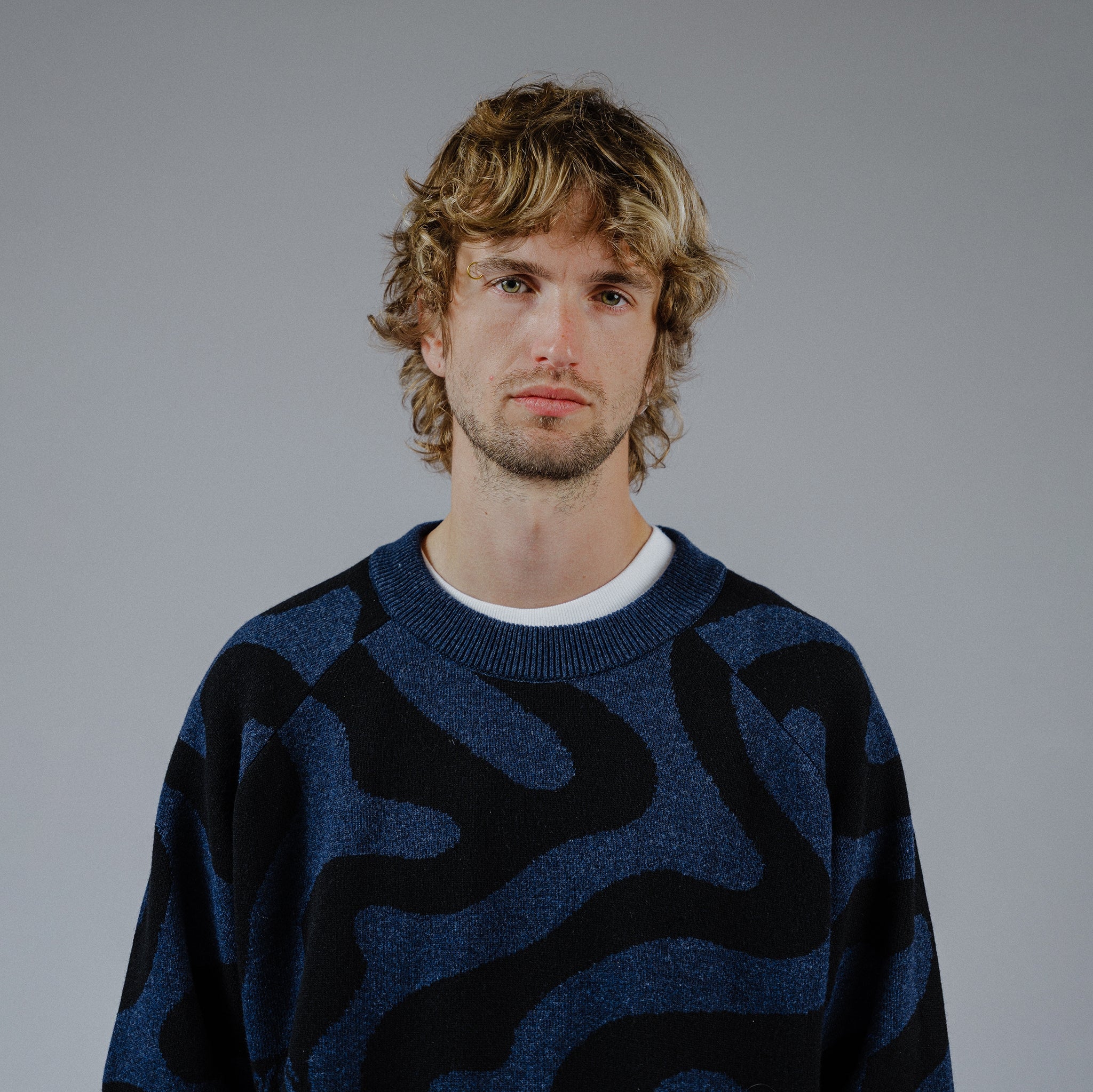 Swirl Knit - Navy - Image 2